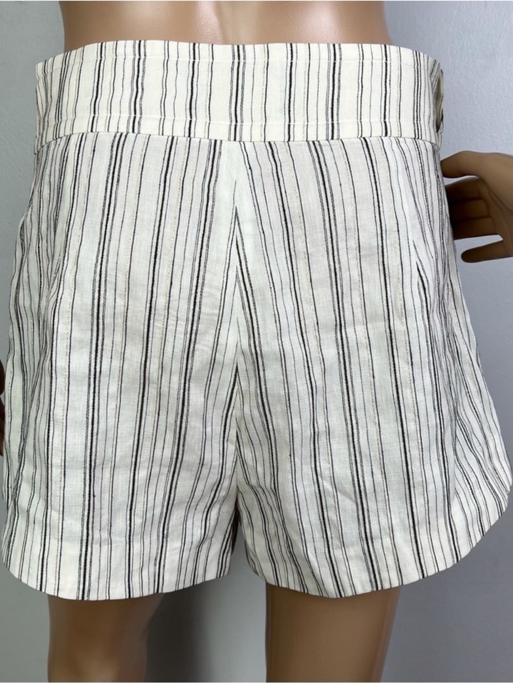 DUNDAS WHITE STRIPED LINEN BLEND SHORTS - Picture 6 of 9